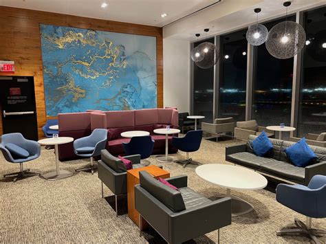 do amex platinum corporate members get lounge access for guest|Top 6 Airport Lounges for Platinum Card Members.